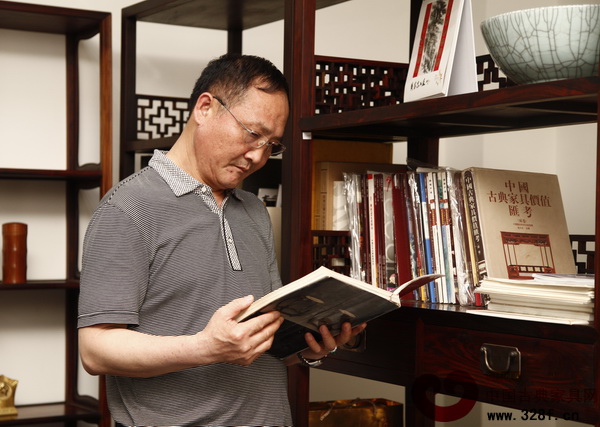 魯班木藝掌舵者李愛金是中國傳統(tǒng)工藝大師對古典紅木家具極有研究 魯班木藝掌舵者李愛金是中國傳統(tǒng)工藝大師對古典紅木家具極有研究