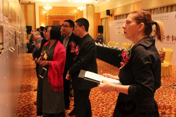 意大利知名設(shè)計(jì)師PaoLa女士作為評(píng)審參與了此次評(píng)審會(huì) 意大利知名設(shè)計(jì)師PaoLa女士作為評(píng)審參與了此次評(píng)審會(huì)