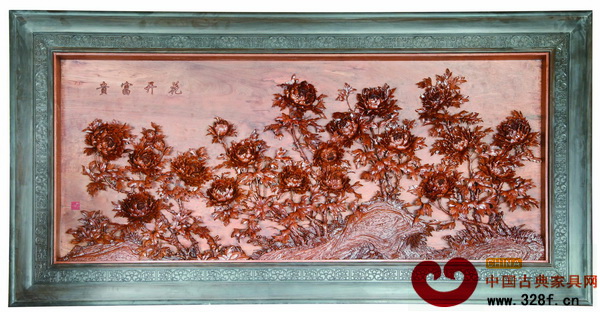 鴻庭軒董事長、工藝美術(shù)大師陳戴青創(chuàng)作的木雕作品《木雕<花開富貴>落地屏風(fēng)》 鴻庭軒董事長、工藝美術(shù)大師陳戴青創(chuàng)作的木雕作品《木雕<花開富貴>落地屏風(fēng)》