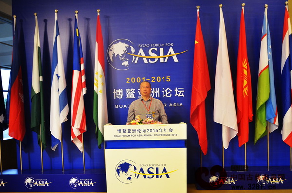 南寧中港紅木董事長(zhǎng)李金強(qiáng)出席第六屆中國(guó)紅木家具品牌大會(huì) 南寧中港紅木董事長(zhǎng)李金強(qiáng)出席第六屆中國(guó)紅木家具品牌大會(huì)