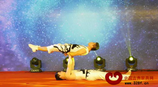 晚宴上精彩的節(jié)目表演