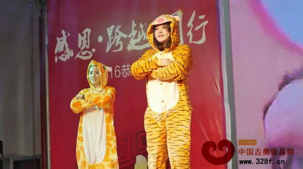 晚宴上精彩的節(jié)目表演 晚宴上精彩的節(jié)目表演