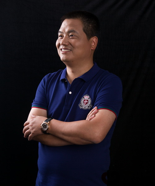 中信紅木董事長李忠信