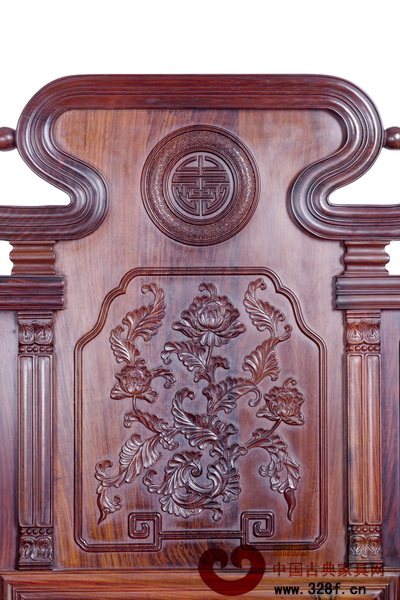 南枝紅紅木獲獎作品《大紅酸枝·洋花寶座》局部細節(jié)圖