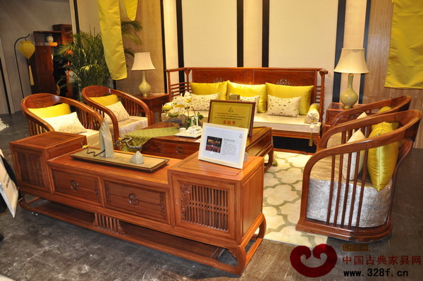 香山桃源《煙柳畫橋沙發(fā)》 香山桃源《煙柳畫橋沙發(fā)》