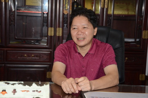 順泰軒紅木家具有限公司董事長劉勝長