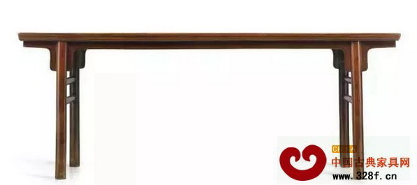 Lot 113 晚明 黃花梨夾頭榫平頭案