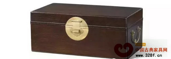 Lot 115 明末/清初 紫檀木小箱子