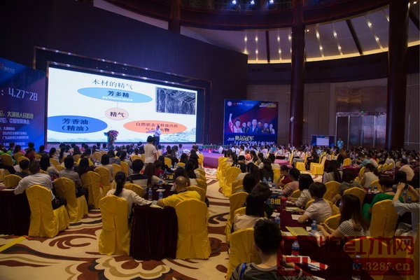 特訓(xùn)營(yíng)現(xiàn)場(chǎng)人氣爆棚 特訓(xùn)營(yíng)現(xiàn)場(chǎng)人氣爆棚