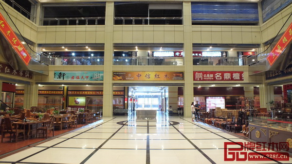 中唐紅木城內(nèi)品牌云集,精品薈萃 中唐紅木城內(nèi)品牌云集,精品薈萃