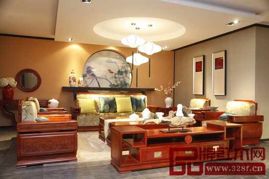 蘇陽(yáng)紅“雅木青春”展廳場(chǎng)景