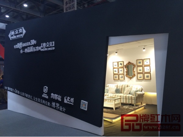 現(xiàn)代簡(jiǎn)約風(fēng)格的概念樣板間