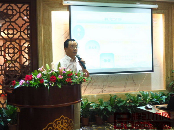 華南農(nóng)業(yè)大學(xué)教授、博士生導(dǎo)師李凱夫授課