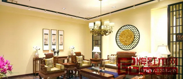 深發(fā)紅木展廳內(nèi)景 深發(fā)紅木展廳內(nèi)景