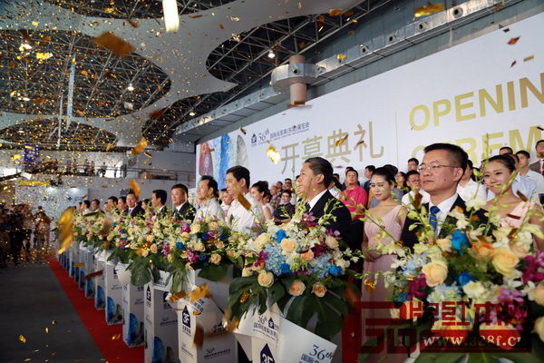 第36屆國(guó)際名家具(東莞)展覽會(huì)剪裁儀式 第36屆國(guó)際名家具(東莞)展覽會(huì)剪裁儀式