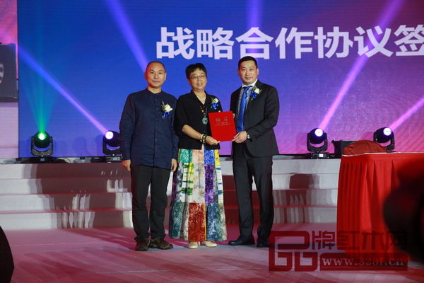 戰(zhàn)略合作加強(qiáng)創(chuàng)新開(kāi)拓 戰(zhàn)略合作加強(qiáng)創(chuàng)新開(kāi)拓