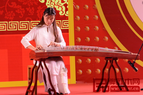  2015年“深圳紅木展”展會(huì)內(nèi)容豐富多彩 