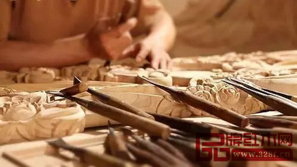 我們要做的,是善待木材,做好每一件家具,讓它以另一種形式獲得永生 我們要做的,是善待木材,做好每一件家具,讓它以另一種形式獲得永生