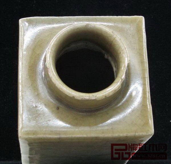 南宋龍泉青瓷琮式瓶