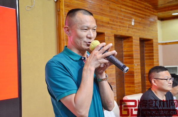 博大家具總裁毛世國致歡迎詞 博大家具總裁毛世國致歡迎詞