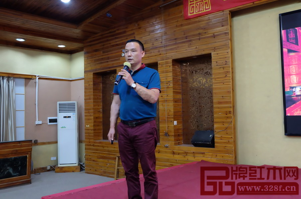 博大家具首席顧問曹七斤作《銷售倍增法》主題培訓(xùn) 博大家具首席顧問曹七斤作《銷售倍增法》主題培訓(xùn)