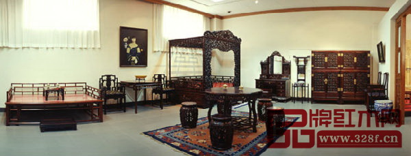 一屋的紫檀家具是健康養(yǎng)生的好選擇 一屋的紫檀家具是健康養(yǎng)生的好選擇