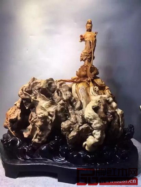 精美的崖柏工藝品 精美的崖柏工藝品