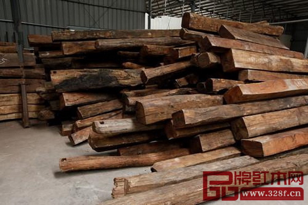 奧氏黃檀(白酸枝) 奧氏黃檀(白酸枝)