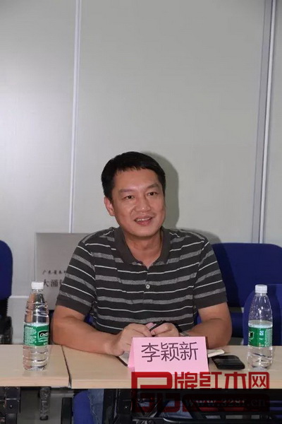 大涌鎮(zhèn)黨委委員李穎新