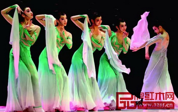 新會(huì)紅木文化旅游展覽會(huì)開幕式歌舞表演 新會(huì)紅木文化旅游展覽會(huì)開幕式歌舞表演