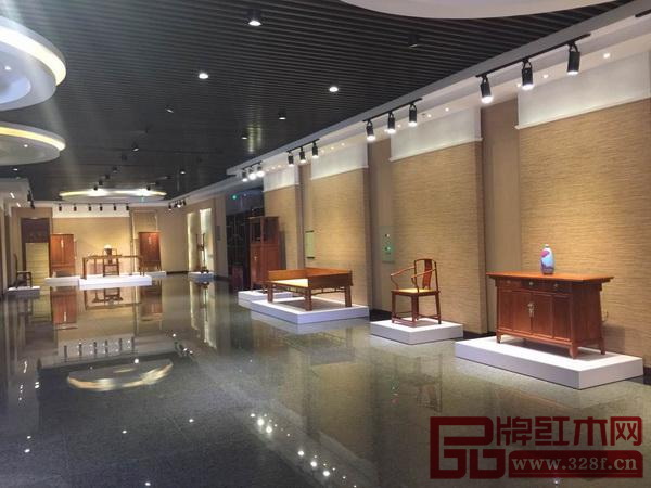 牛曉霆明式家具作品展將在國家級博物館——中國(哈爾濱)森林博物館舉行 牛曉霆明式家具作品展將在國家級博物館——中國(哈爾濱)森林博物館舉行