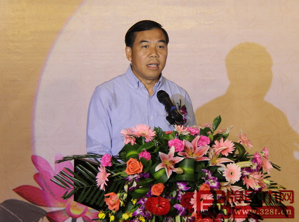 中山市文廣新局黨委委員、副局長何星球講話 中山市文廣新局黨委委員、副局長何星球講話