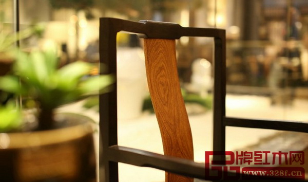 雞翅木做出小葉紫檀感覺的新產(chǎn)品 雞翅木做出小葉紫檀感覺的新產(chǎn)品