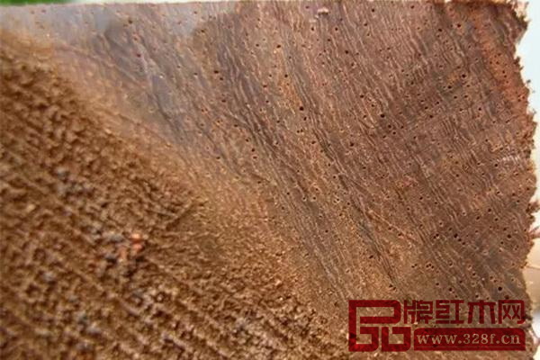 安哥拉紫檀的木材