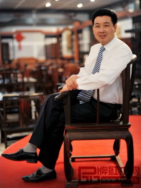 李曉東（東陽紫檀博物館館長）