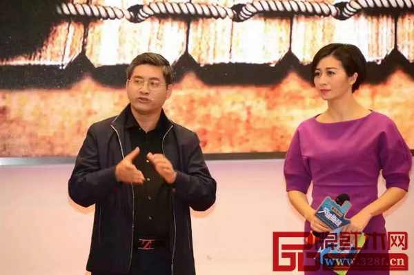 華南理工大學(xué)營銷系主任陳明教授與大家分享《企業(yè)升維戰(zhàn)略營銷》 華南理工大學(xué)營銷系主任陳明教授與大家分享《企業(yè)升維戰(zhàn)略營銷》