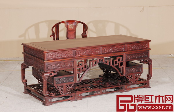 紅酸枝喜運大班臺優(yōu)惠價僅需:38600元 紅酸枝喜運大班臺優(yōu)惠價僅需:38600元