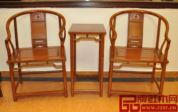 緬甸花梨明式圈椅3件套優(yōu)惠價僅需:6000元 緬甸花梨明式圈椅3件套優(yōu)惠價僅需:6000元