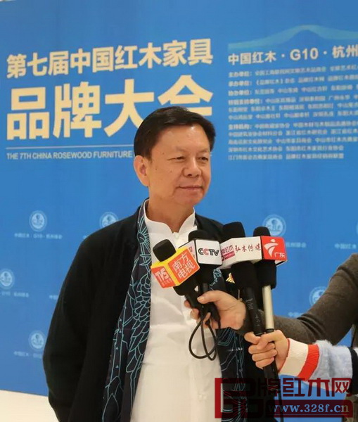 國壽紅木董事長(zhǎng)陳國壽接受央視采訪 國壽紅木董事長(zhǎng)陳國壽接受央視采訪