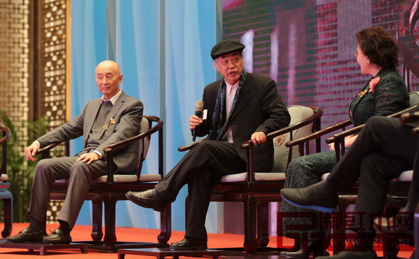 中國紅木家具文化研究院院長、全聯(lián)藝術(shù)紅木家具專委會專家顧問濮安國