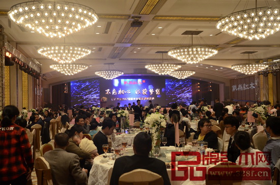 戴為紅木2017迎新年會(huì)暨五周年慶典在東莞觀瀾高爾夫球會(huì)隆重舉行