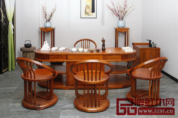 “木府傳旗”漢宮格韻圓形茶臺 “木府傳旗”漢宮格韻圓形茶臺