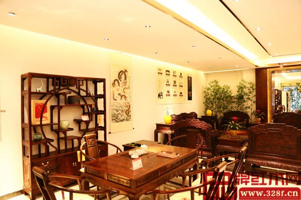 符合年輕一代審美的龍博士家具茶臺