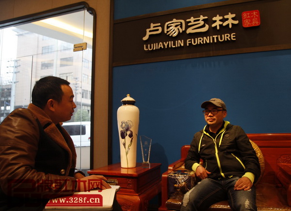 盧家藝林董事長盧嘉林接受記者采訪 盧家藝林董事長盧嘉林接受記者采訪