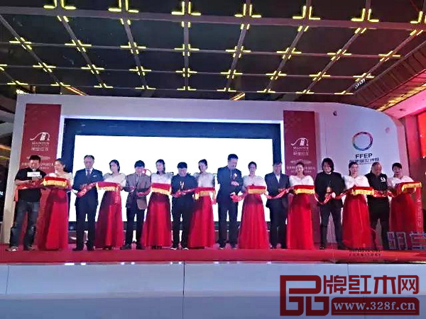 明堂紅木世博園旗艦店新店開業(yè)剪儀式 明堂紅木世博園旗艦店新店開業(yè)剪儀式