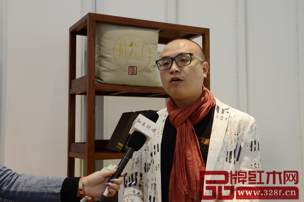 卓木王總裁杜長江接受《品牌紅木》記者采訪 卓木王總裁杜長江接受《品牌紅木》記者采訪