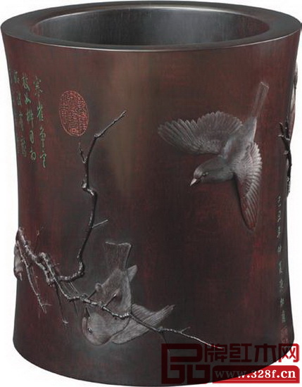 泰和園絲翎檀雕木雕藝術(shù)作品《寒雀圖》筆筒被中國國家博物館收藏