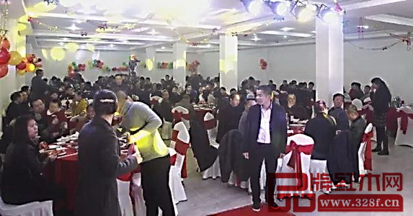 慶典現(xiàn)場(chǎng) 慶典現(xiàn)場(chǎng)