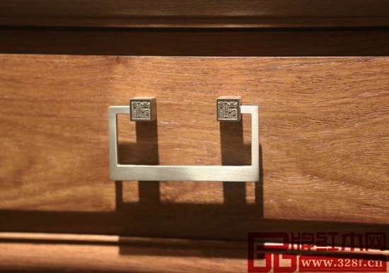 南枝紅品牌標(biāo)識(shí)銅件