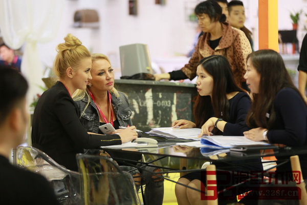 廣州家博會國際洽談現(xiàn)場屢掀高潮